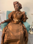 Boubou Aicha bronze en shantung brodé motifs grecs — tenue africaine mariage BouBouQueens